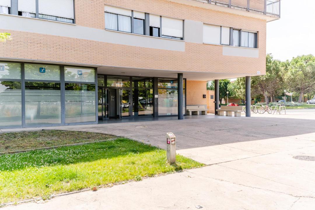 Micampus Logrono Student Residence Exteriör bild