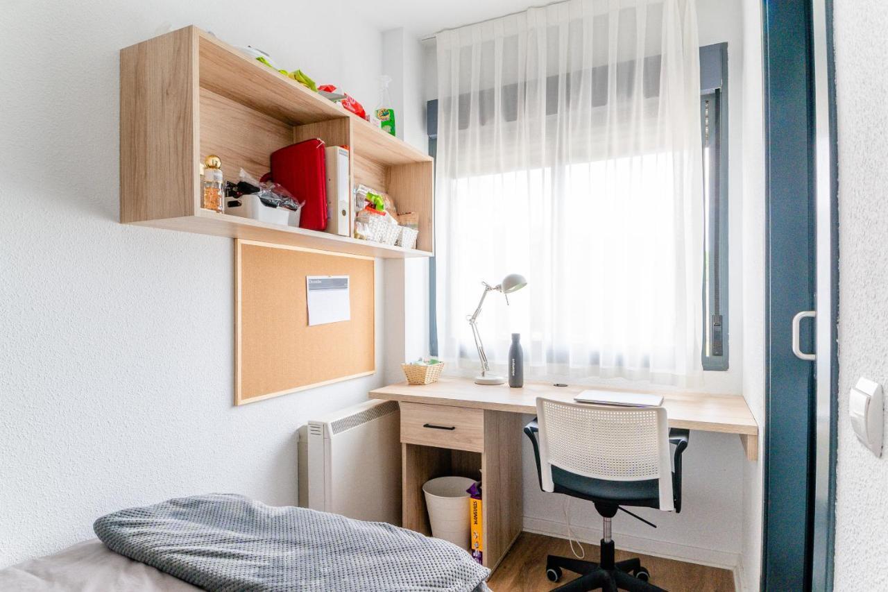 Micampus Logrono Student Residence Exteriör bild